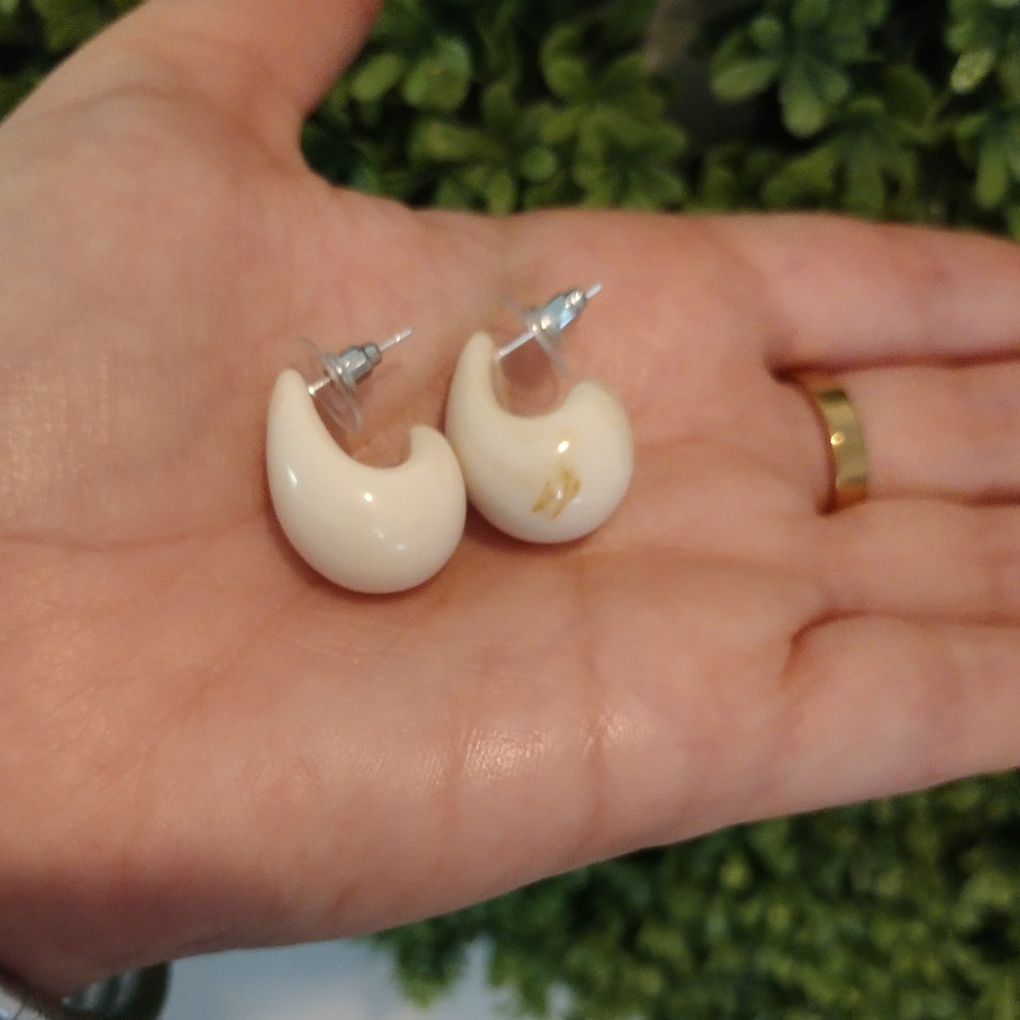 Aretes MARTINA Crema