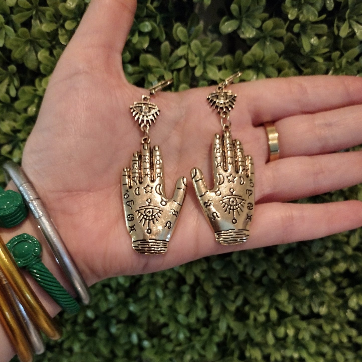 Aretes  FATIMA Dorados