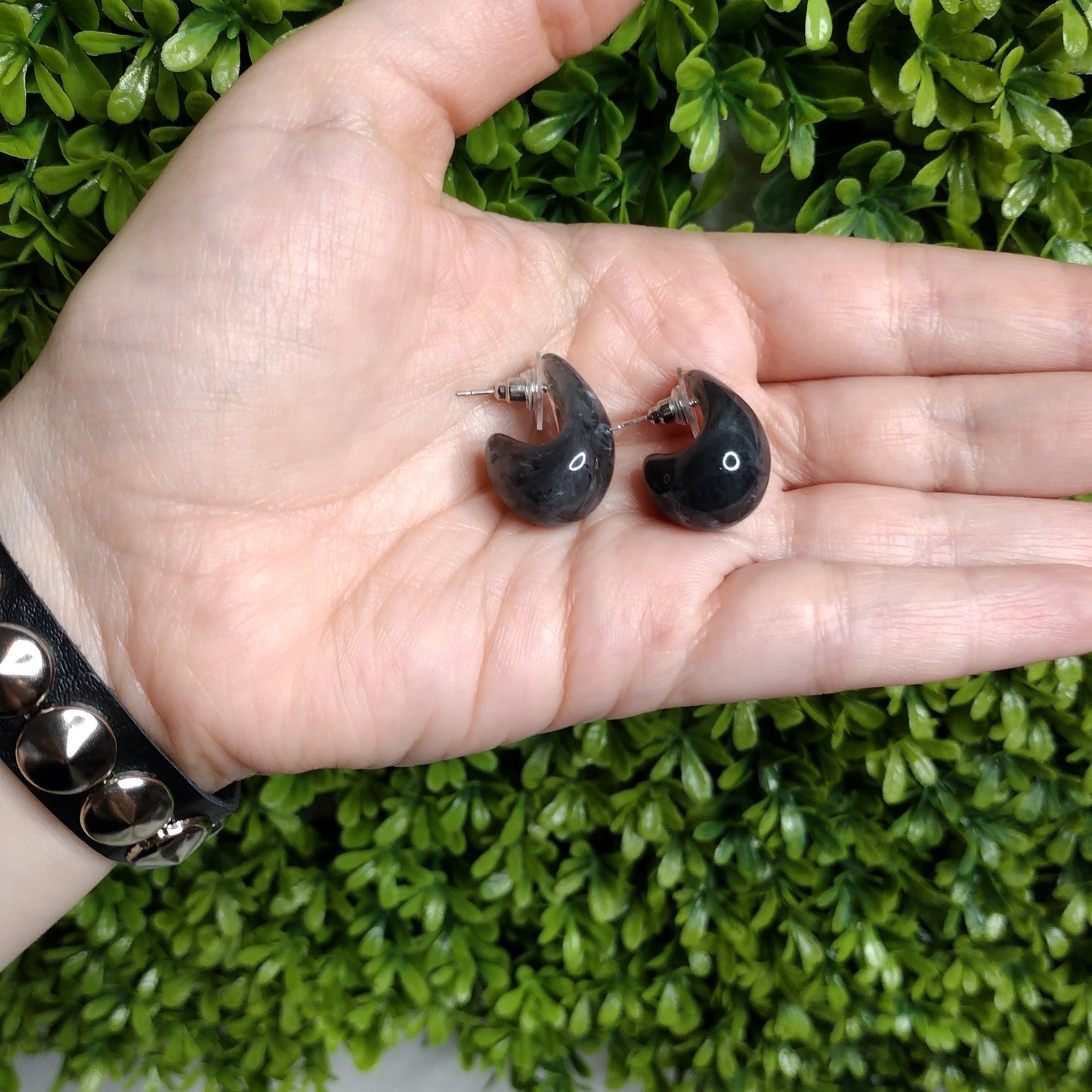 Aretes MARTINA Gris Obscuro